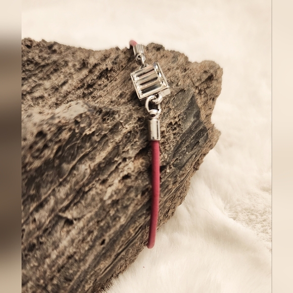 Lia Sophia "Parfait" Strawberry Cut Crystals bracelet - Picture 2 of 9